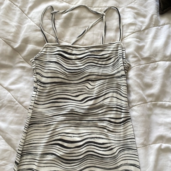 NA-KD Squared Neck Mini Dress - Picture 8 of 10